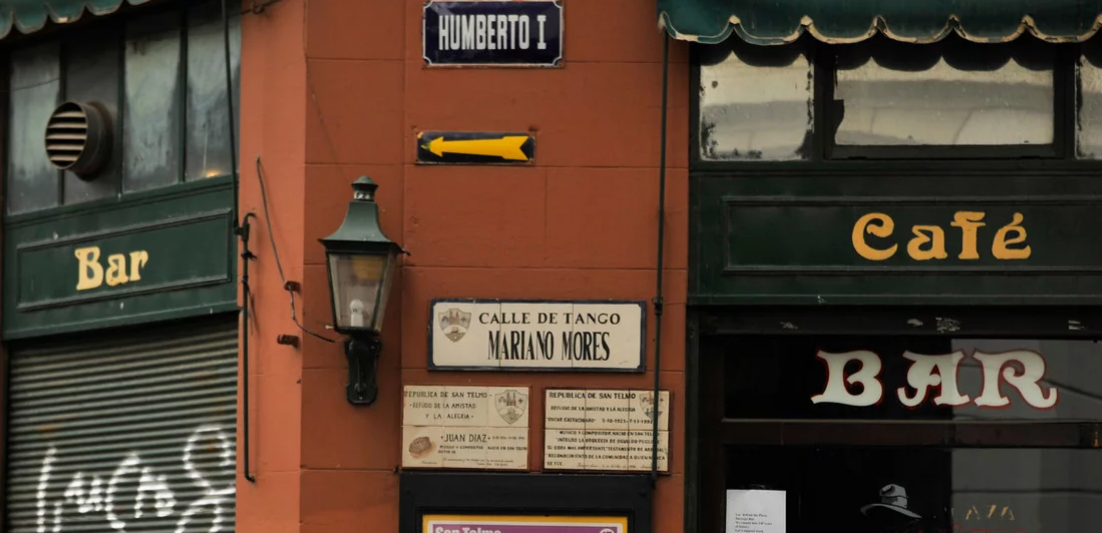 Un bar de San Telmo en peligro de cierre