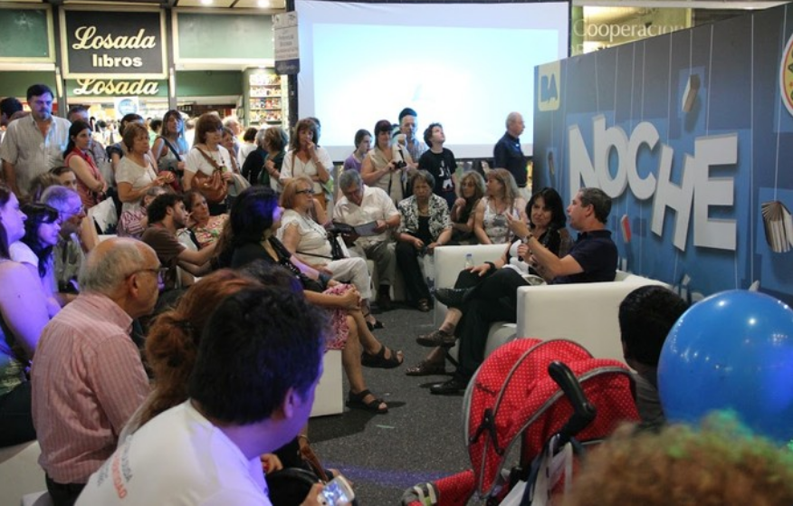 La Noche de las Librerías en la Avenida Corrientes