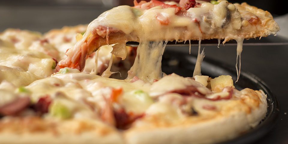 Se celebra la “Noche de la Pizza y la Empanada” con descuentos y actividades para impulsar el rubro