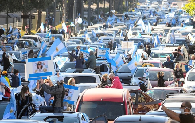 Nuevo “banderazo” contra el Gobierno en distintos puntos de la Ciudad