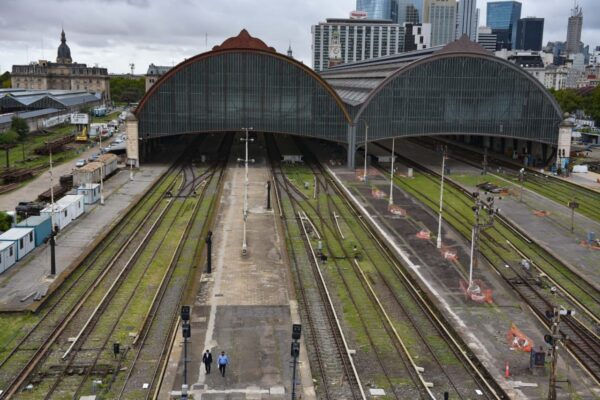 Comienzan una “obra histórica” en Retiro con la renovación de los ingresos a la terminal