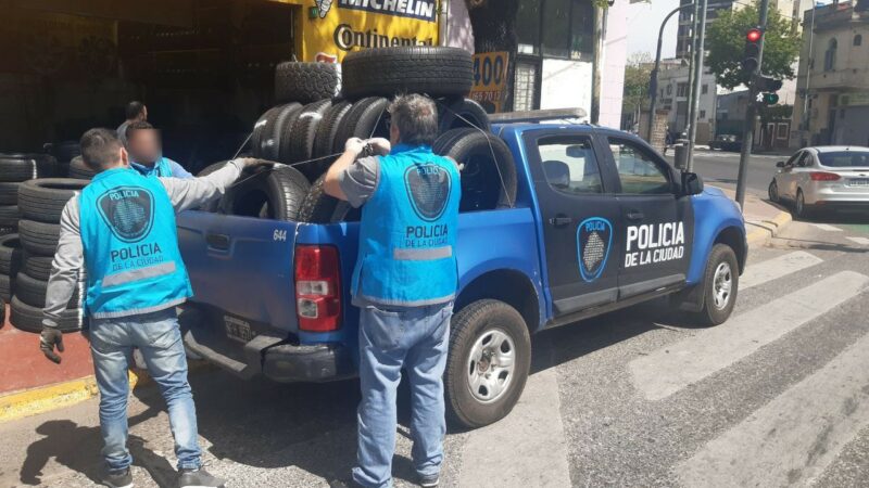 Más de 500 neumáticos y casi un centenar de llantas ilegales en Parque Patricios