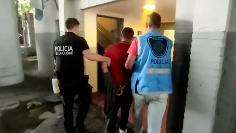 Detienen a una persona prófuga por antecedentes de violencia de género