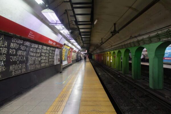 Sbase llamó a licitación para renovar la estación Pasteur – AMIA de la Línea B de Subtes