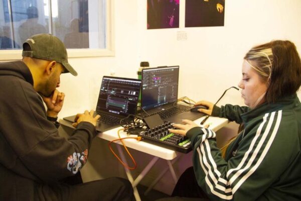 Dos jornadas para entender la música en tiempos de algoritmos