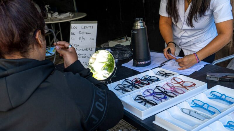 Los stands móviles de la Ciudad atenderán en seis barrios porteños