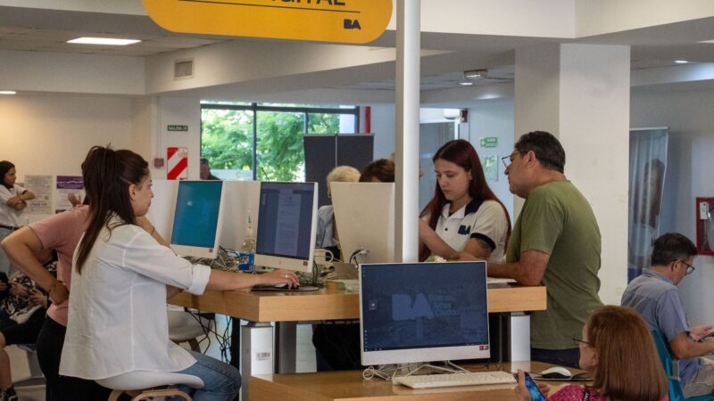 Más de 5.000 jubilados ya accedieron al subte gratis en la Ciudad de Buenos Aires