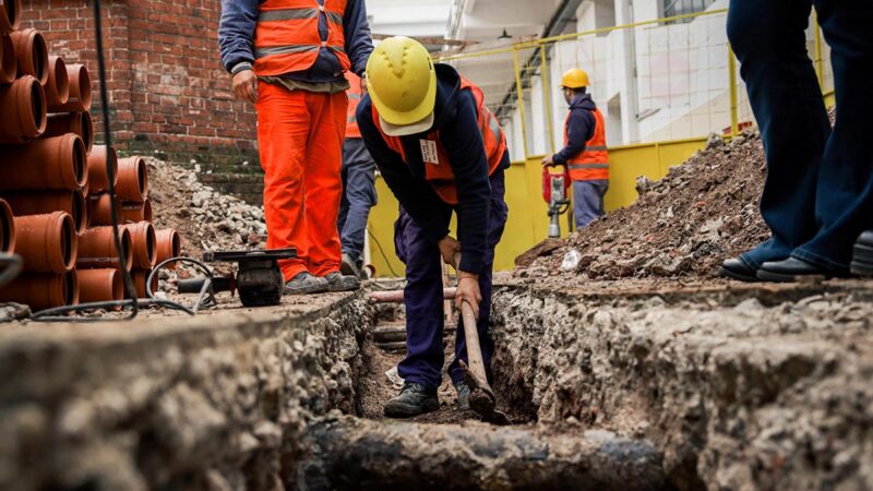 La Ciudad acelera su plan de renovación de escuelas públicas
