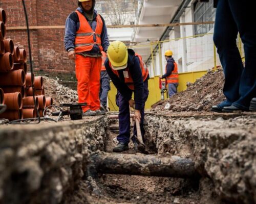 La Ciudad acelera su plan de renovación de escuelas públicas