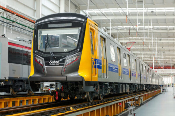 Llegan nuevos coches desde china para mejorar el servicio del Subte